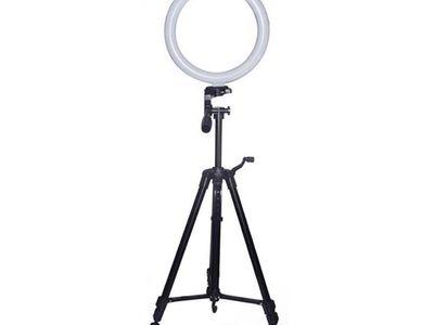 12 Watt LED Ring Fill Light Type B - Dia 26 Cm  With Tripod