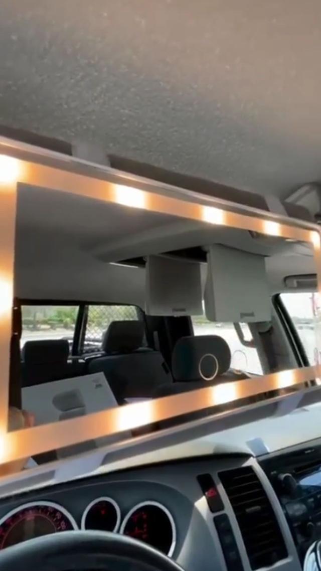 Ultra-thin Adjustable - Car LED Light Makeup Mirror - Fits Most Cars - Perfect Appearance