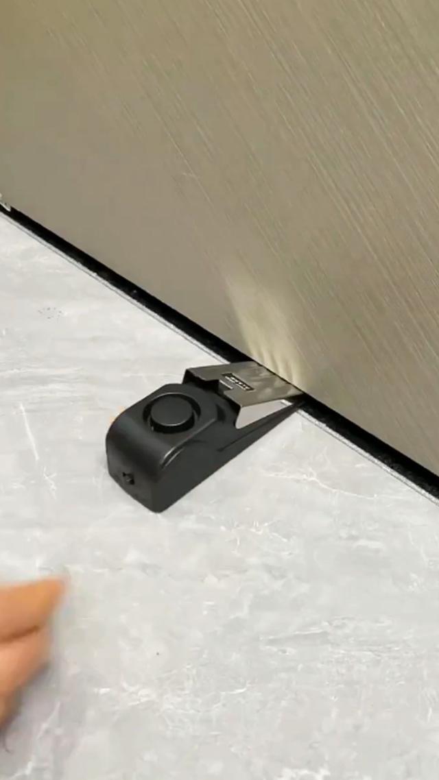 Door Stopper Alarm - Anti-theft Portable - 120db Wedge - Security Floor Door Stopper