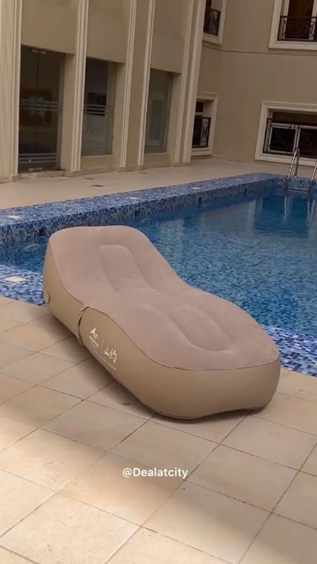 Air Lounger - Self-Inflating Lounger - Relaxing Chair